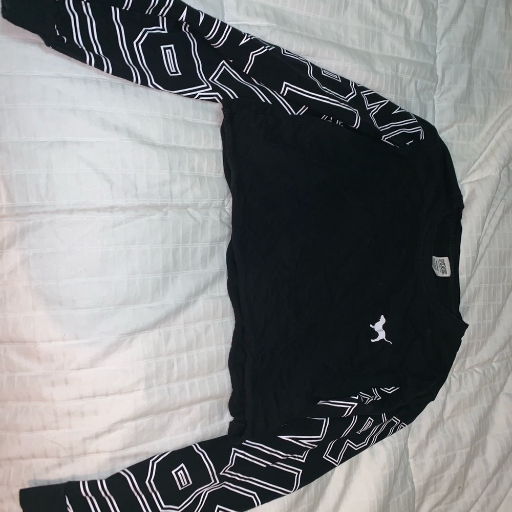 Long sleeve cropped tee from pink